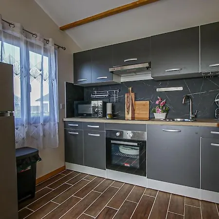 2 Parking, A 5 Min A Pieds D'etretat 3*